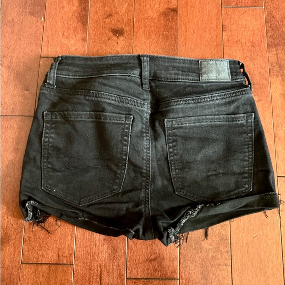 American Eagle Next Level High Rise Shortie Jean Shorts Size - Picture 4 of 4